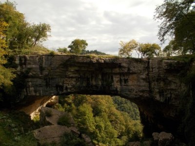 Il Ponte di Veja, in Lessinia, dal quale trae spunto il Ponte di Makut di Storia di Geshwa Olers.